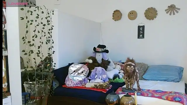 mycock2474u online show from March 17, 2025, 1:24 am