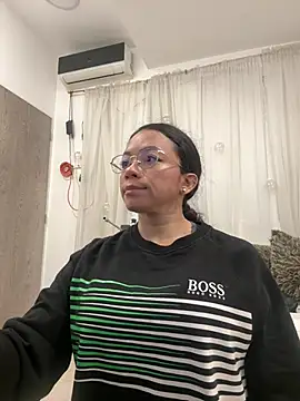 carolgaita online show from February 26, 2025, 11:21 am