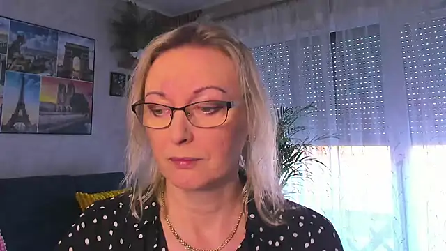 vanessa chat online show from February 26, 2026, 2:17 pm