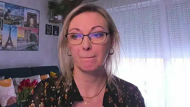 vanessa chat online show from February 18, 2025, 2:27 pm