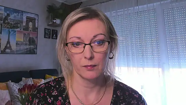 vanessa chat online show from February 19, 2025, 2:22 pm