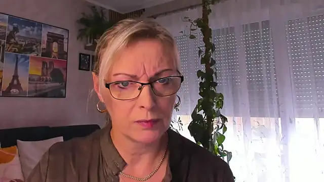 Snapshot of vanessa_chat chatting on September 30, 2025, 1:28 pm vanessa chat online show from September 30, 2025, 1:28 pm