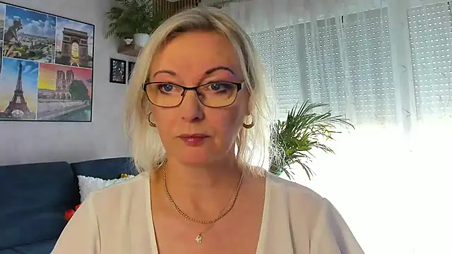 vanessa chat online show from May 10, 2026, 1:25 pm