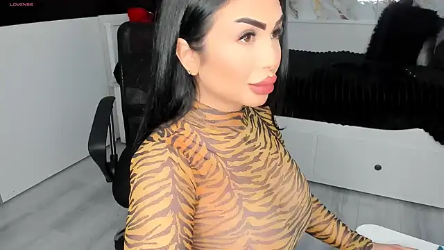 Snapshot of mistress_meryem chatting on March 21, 2025, 2:39 am mistress meryem online show from March 21, 2025, 2:39 am