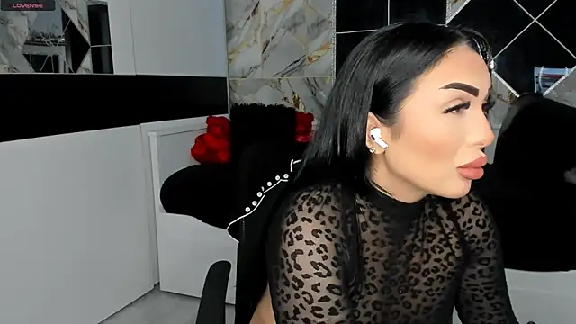 Snapshot of mistress_meryem chatting on March 11, 2025, 3:04 am mistress meryem online show from March 11, 2025, 3:04 am