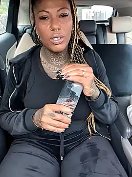 DarkDea online show from November 2, 2025, 12:54 pm