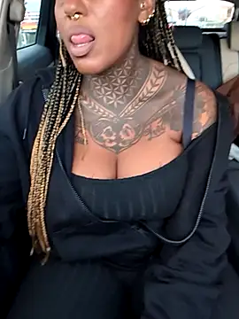 DarkDea online show from October 31, 2025, 3:41 pm