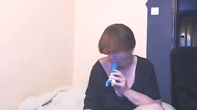 Snapshot of MioritaHard chatting on October 3, 2025, 11:01 am MioritaHard online show from October 3, 2025, 11:01 am