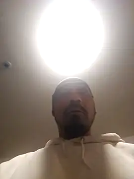 Snapshot of Rastaasian chatting on November 25, 2025, 9:09 am Rastaasian online show from November 25, 2025, 9:09 am