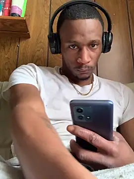 Snapshot of Tristris100 chatting on January 16, 2025, 3:13 pm Tristris100 online show from January 16, 2025, 3:13 pm