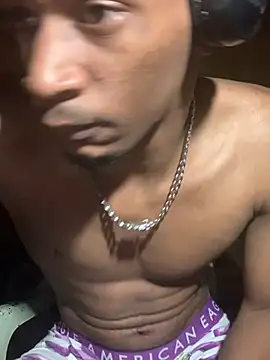 Snapshot of Tristris100 chatting on December 14, 2024, 10:34 am Tristris100 online show from December 14, 2024, 10:34 am