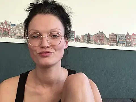 Snapshot of denisestar10 chatting on January 2, 2025, 1:30 pm denisestar10 online show from January 2, 2025, 1:30 pm