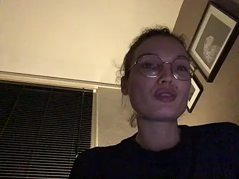 Snapshot of denisestar10 chatting on January 31, 2025, 6:03 pm denisestar10 online show from January 31, 2025, 6:03 pm