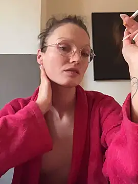 Snapshot of denisestar10 chatting on January 10, 2025, 8:18 am denisestar10 online show from January 10, 2025, 8:18 am