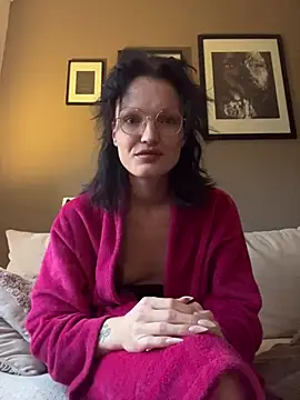 Snapshot of denisestar10 chatting on January 8, 2025, 7:45 am denisestar10 online show from January 8, 2025, 7:45 am