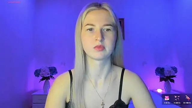 Snapshot of AnnaCarrera chatting on March 10, 2025, 10:02 pm AnnaCarrera online show from March 10, 2025, 10:02 pm