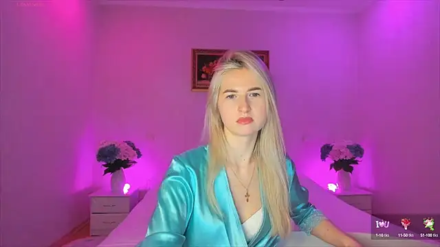 Snapshot of AnnaCarrera chatting on January 13, 2025, 11:38 pm AnnaCarrera online show from January 13, 2025, 11:38 pm