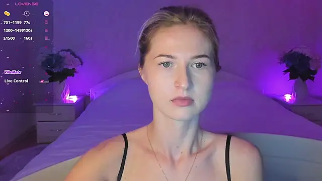 Snapshot of AnnaCarrera chatting on September 9, 2025, 6:39 pm AnnaCarrera online show from September 9, 2025, 6:39 pm