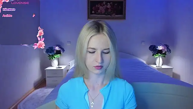 AnnaCarrera online show from May 21, 2026, 7:55 pm