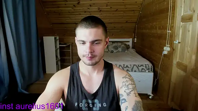 maks wolfis online show from October 31, 2025, 4:03 pm