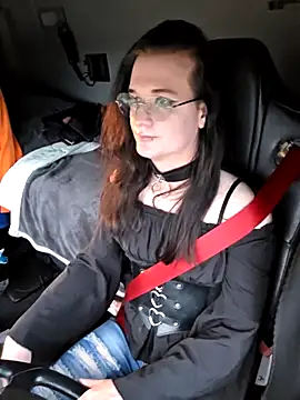 HotysimeHot1 online show from December 17, 2025, 7:46 am