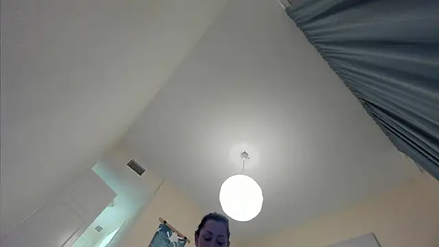 Snapshot of MeganGoldfinger chatting on December 1, 2024, 9:20 pm MeganGoldfinger online show from December 1, 2024, 9:20 pm