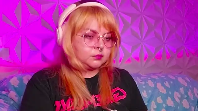 Snapshot of Satyn_doll chatting on October 9, 2025, 11:38 pm Satyn doll online show from October 9, 2025, 11:38 pm