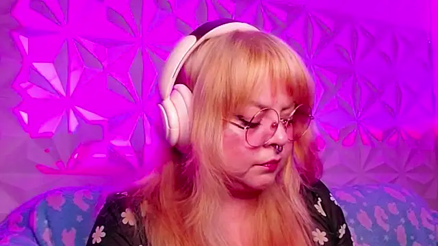 Snapshot of Satyn_doll chatting on September 30, 2025, 3:01 am Satyn doll online show from September 30, 2025, 3:01 am