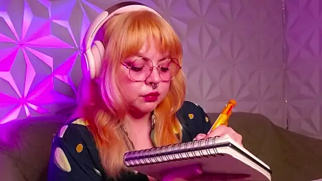 Snapshot of Satyn_doll chatting on September 21, 2025, 10:26 pm Satyn doll online show from September 21, 2025, 10:26 pm