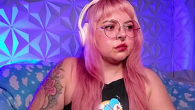 Satyn doll online show from April 12, 2026, 9:51 pm