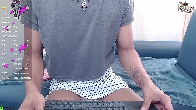 Snapshot of karen_sofia_ chatting on September 19, 2025, 8:13 pm karen sofia  online show from September 19, 2025, 8:13 pm