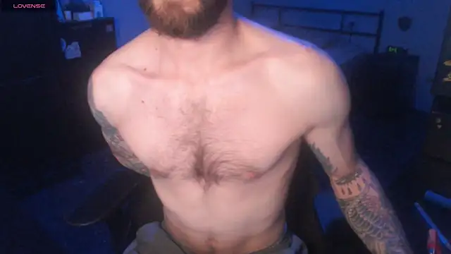 Snapshot of SexxxyLouis chatting on October 20, 2025, 9:15 pm SexxxyLouis online show from October 20, 2025, 9:15 pm