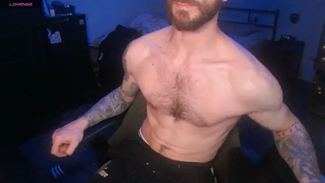 Snapshot of SexxxyLouis chatting on October 2, 2025, 10:51 am SexxxyLouis online show from October 2, 2025, 10:51 am