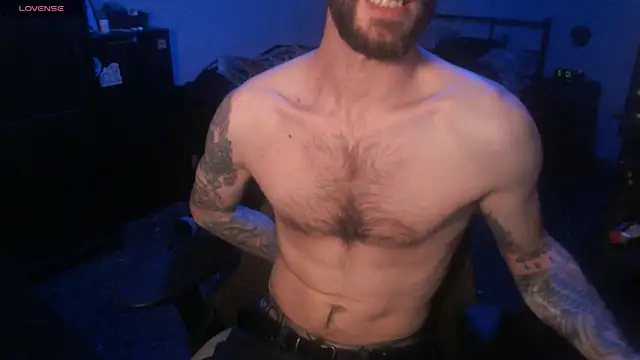 Snapshot of SexxxyLouis chatting on October 3, 2025, 6:31 pm SexxxyLouis online show from October 3, 2025, 6:31 pm