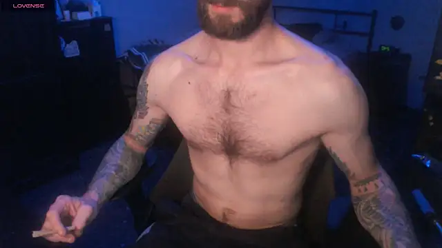 Snapshot of SexxxyLouis chatting on October 19, 2025, 8:11 pm SexxxyLouis online show from October 19, 2025, 8:11 pm