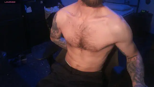 Snapshot of SexxxyLouis chatting on September 22, 2025, 7:53 pm SexxxyLouis online show from September 22, 2025, 7:53 pm