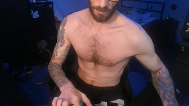 Snapshot of SexxxyLouis chatting on September 20, 2025, 9:14 am SexxxyLouis online show from September 20, 2025, 9:14 am