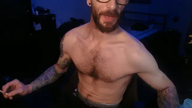 Snapshot of SexxxyLouis chatting on September 21, 2025, 9:58 am SexxxyLouis online show from September 21, 2025, 9:58 am