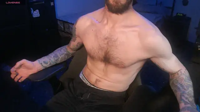 Snapshot of SexxxyLouis chatting on September 23, 2025, 11:50 am SexxxyLouis online show from September 23, 2025, 11:50 am