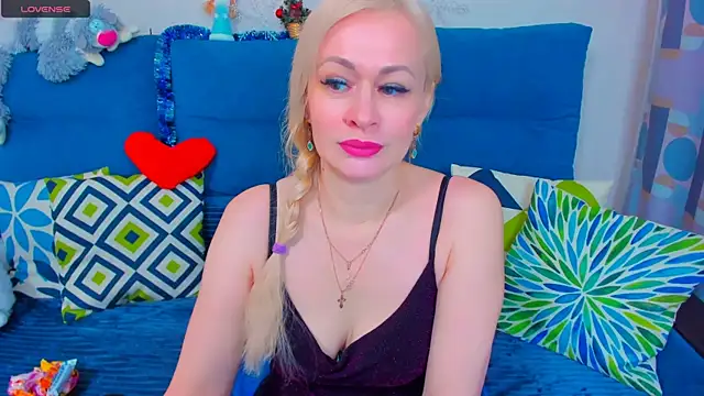 EllenMoore online show from January 7, 2025, 5:33 am