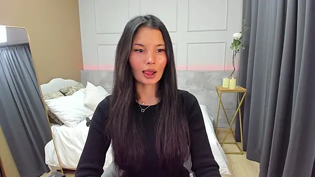 ErikaSoft online show from October 3, 2025, 5:20 am