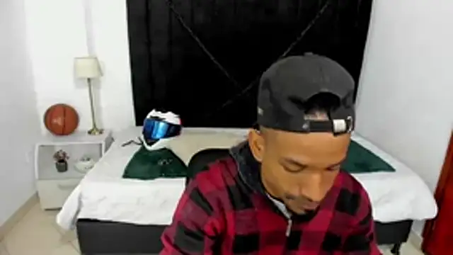 Snapshot of anhtony_wayans chatting on October 15, 2025, 12:09 am anhtony wayans online show from October 15, 2025, 12:09 am