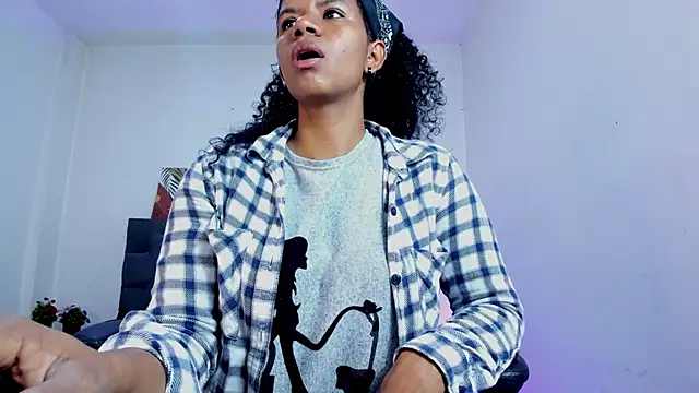 Snapshot of Ellie_Alves chatting on October 9, 2025, 1:55 pm Ellie Alves online show from October 9, 2025, 1:55 pm