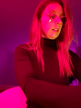 LilyOrion online show from March 10, 2026, 11:31 pm