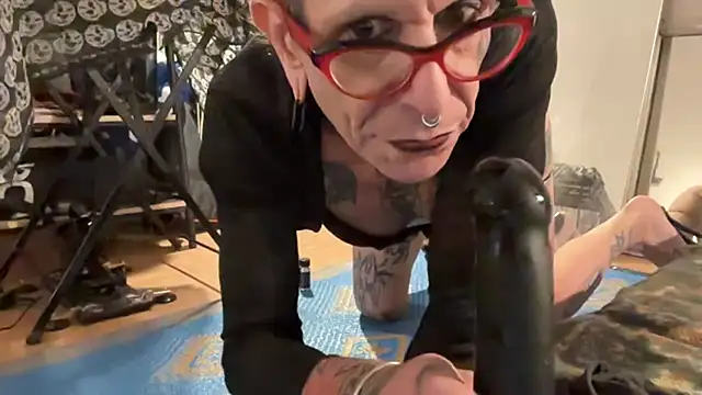 Wilmaaturbate online show from October 14, 2025, 5:35 pm