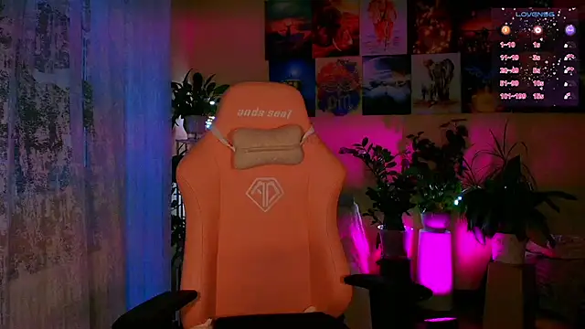 Snapshot of GoodWitch_ chatting on November 29, 2025, 7:52 am GoodWitch online show from November 29, 2025, 7:52 am