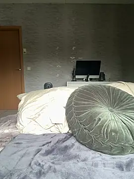 Carmen Monroe online show from March 11, 2026, 11:48 am