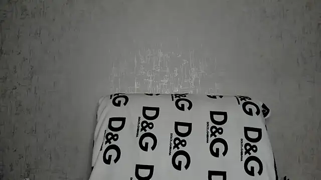 MissGulia online show from September 29, 2025, 9:31 pm