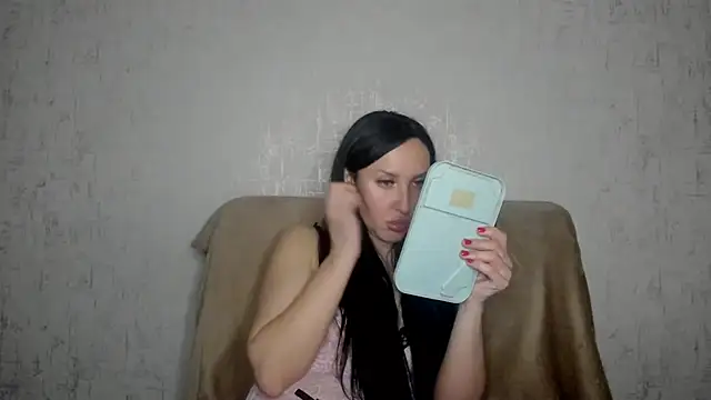 MissGulia online show from March 24, 2026, 9:48 pm