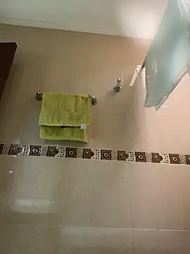 Fancyxlove online show from November 28, 2025, 12:38 pm